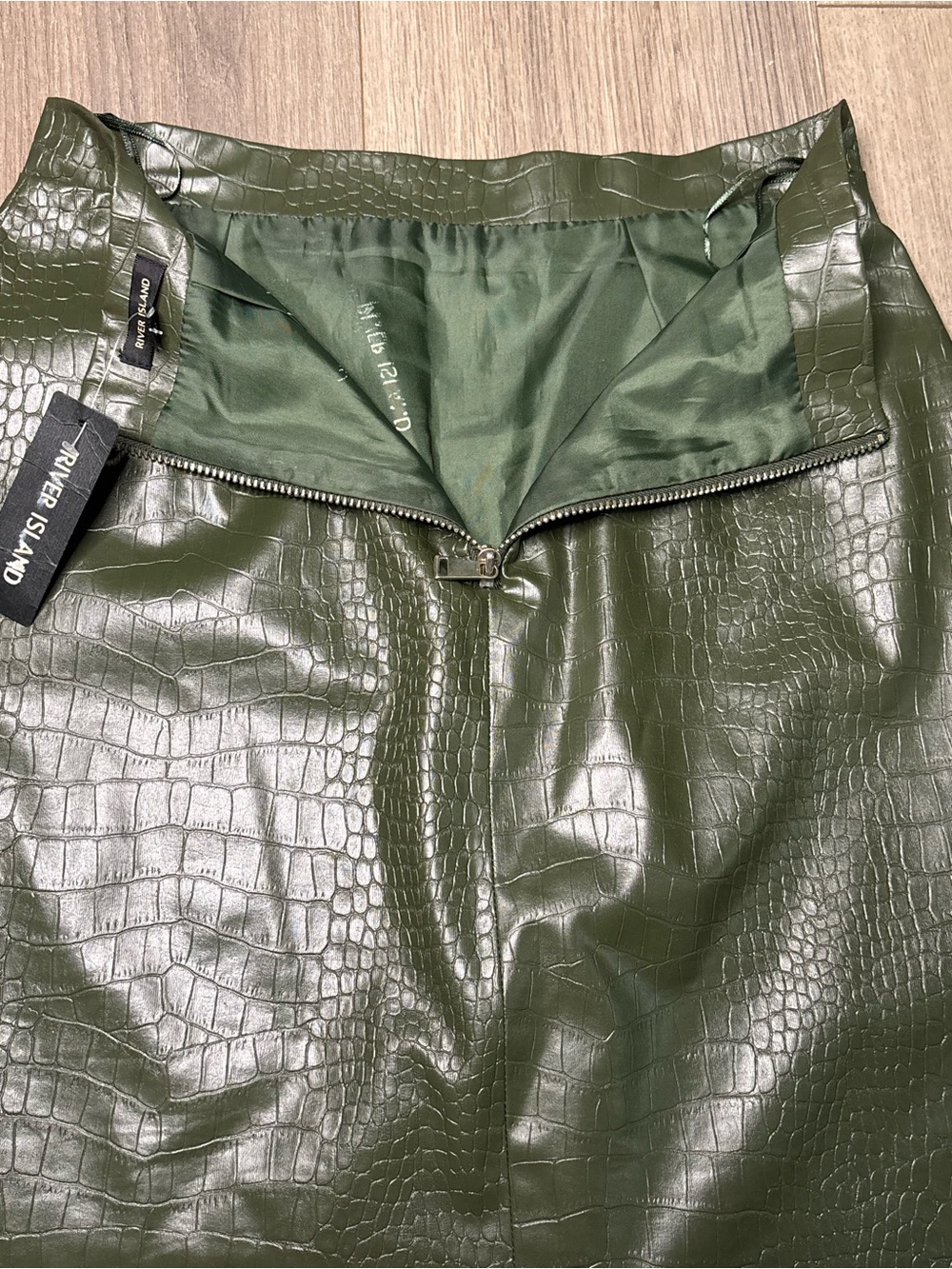 River Island Olive Green Faux Croc Mini Skirt - Picture 10 of 11